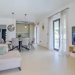 Coriticum With Pool And Indoor Jacuzzi