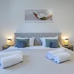 Coriticum With Pool And Indoor Jacuzzi Vila