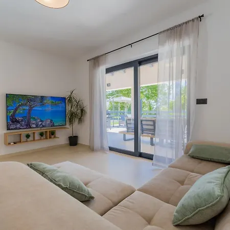 Coriticum With Pool And Indoor Jacuzzi * Kringa