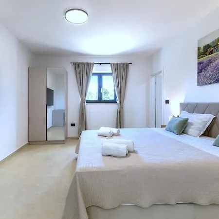 Coriticum With Pool And Indoor Jacuzzi 别墅 Kringa
