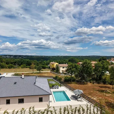 Villa Coriticum With Pool And Indoor Jacuzzi Kringa
