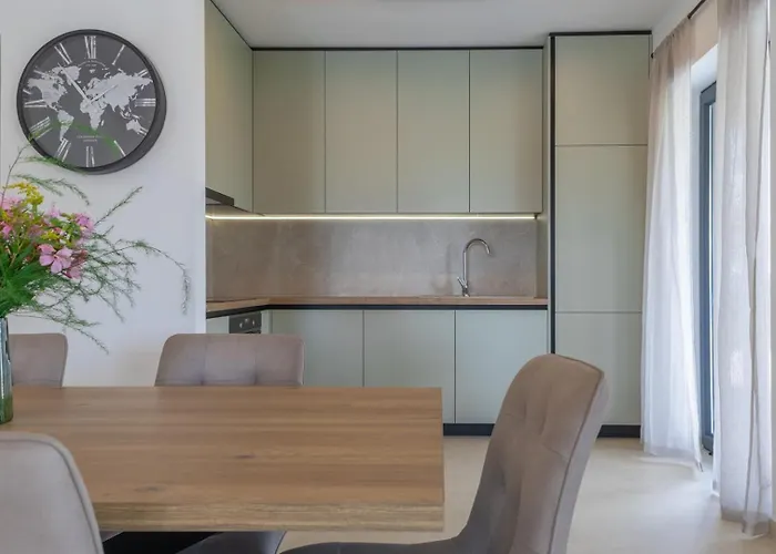 Coriticum With Pool And Indoor Jacuzzi