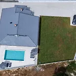 Willa Coriticum With Pool And Indoor Jacuzzi Kringa